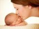 mom kissing newborn son Ana Sayfa